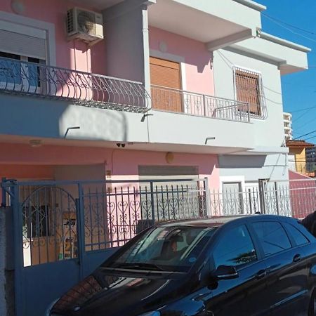 Royal Aparthotel Vlorë Exterior foto